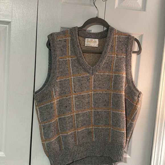 Vintage Jantzen Gray Pullover Sweater Vest - Picture 7 of 10
